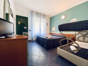 Quadruple room. at Hotel Villa Grazia in Cesenatico