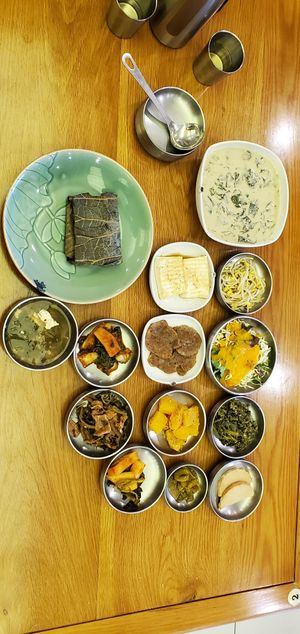 at Puleunsolmalg Eunhyang 푸른솔맑은향 in Jeju