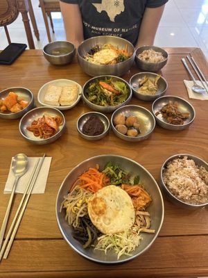   at Puleunsolmalg Eunhyang 푸른솔맑은향 in Jeju