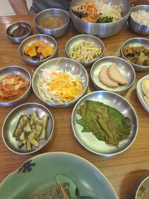  at Puleunsolmalg Eunhyang 푸른솔맑은향 in Jeju
