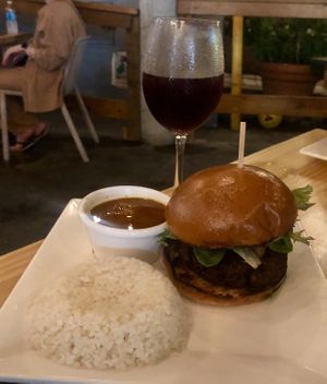 Falafel burger con arroz, habichuelas y sangria (muy dulce)  at Kabanas in San Juan