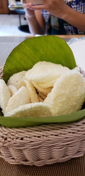 Crackers at Pinanong in Bangkok