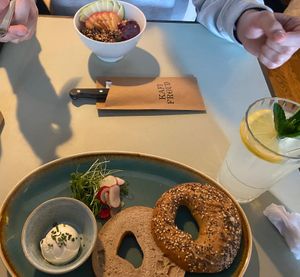  at Kafi Freud in Zurich