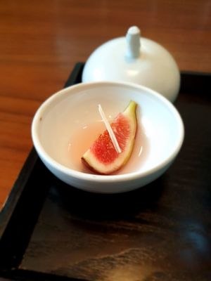 Fig with ginseng vinegar at Balwoo Gongyang - 발우공양 in Seoul