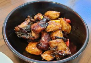 Course SEON (August 2022) - 2nd course: seasoned fried mushrooms at Balwoo Gongyang - 발우공양 in Seoul