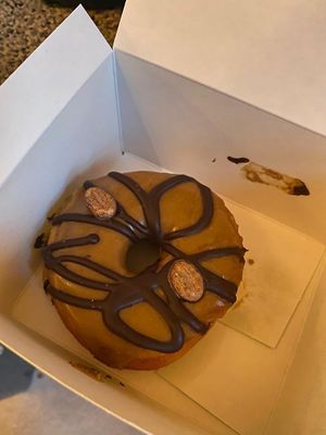 Martini Kemp at Rodeo Doughnuts - Upper St in North London