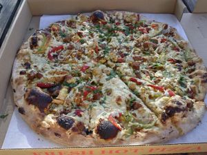 Jamaican pizza at Cruzer Pizza in Los Angeles