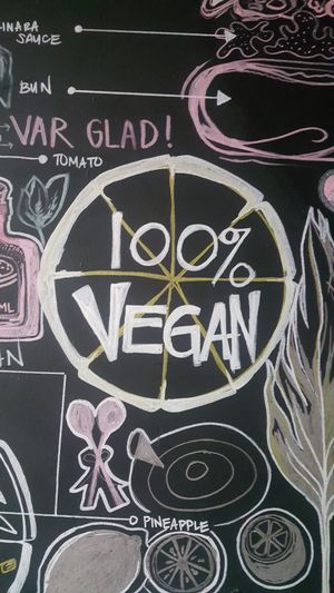 Wall at Cruzer Pizza in Los Angeles