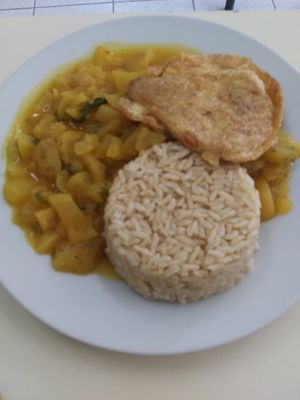 Monochromatic ... olluquito with whole grain rice and Milanese at Vida Sana - Jesus Maria in Lima