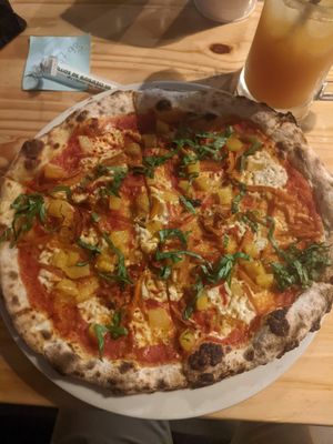 Pizza Anana (44.900 COP) - 4.5/5 at Bianco Pizza in Envigado