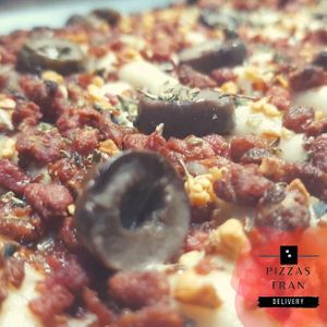 Essa eu comi já várias, é de soja sabor bacon , meu deus, um sonho. at Pizza's Fran - Maybe closed in Nova Iguacu