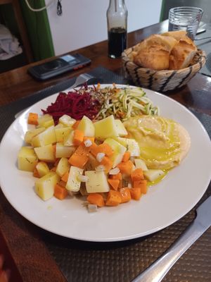  at La Bonne Heure in Paris