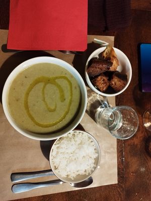  at La Bonne Heure in Paris