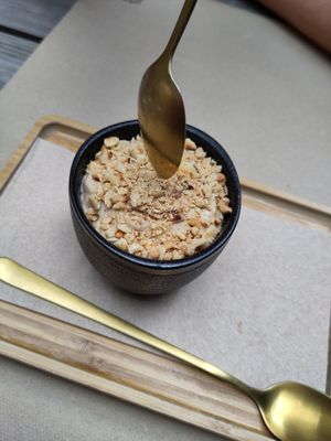 Hazelnut cream with coffee at Mana in Ghent