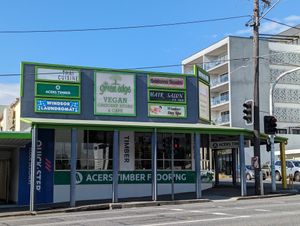 view of building from Lutwyche Road at The Green Edge Cafe and Store in Windsor