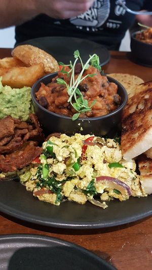 Big breakfast at The Green Edge Cafe and Store in Windsor