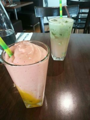 Fruitydelicious smoothie and juice at The Green Edge Cafe and Store in Windsor