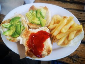 Ordered separate items - bread rolls, chips and avocado at Settlers Tavern in Margaret River