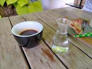Americano with hot water in tiny erlenmeyer on the side at Coffeelab in Nijmegen