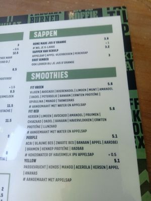 Juice and smoothie menu at Coffeelab in Nijmegen
