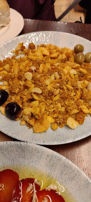 Migas extremeñas (tienen opción sin gluten si llamas con tiempo) at 8° Arte in Caceres