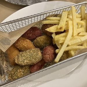 Croquetas  at 8° Arte in Caceres