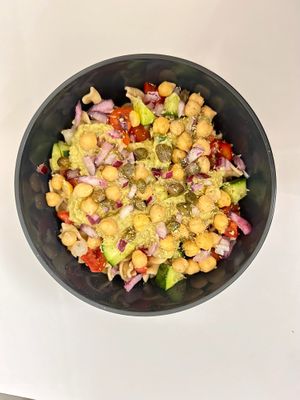 Insalata di avocado hummus at Rukkola in Budapest
