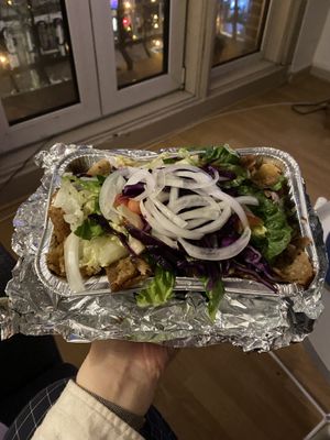 Vegan kapsalon döner with vegan sauce (somewhere under the vegetables)  at Helin's Döner in Amsterdam