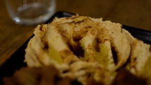 hummus at Vegano Flavors in Berlin