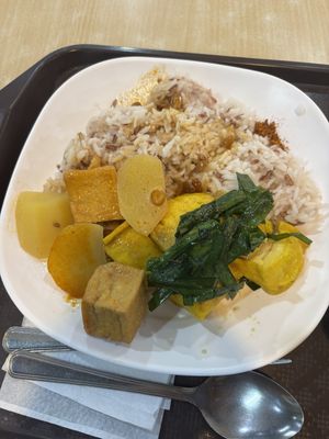 Rice and 2 items for 65 baht  at Happy Vegan - สุขใจมังสวิรัติ in Bangkok