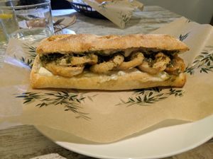 Bocadillo de calamares at El Jardi in Mataro