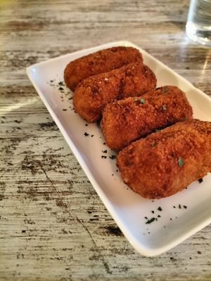  at El Jardi in Mataro