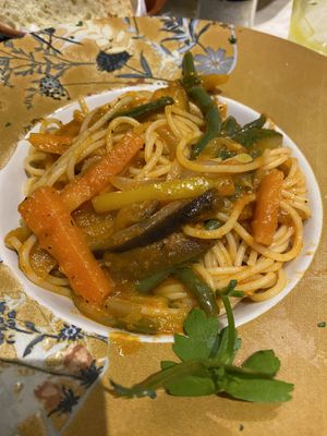 Spaghetti mit Veganer Gemüsesauce - sehr lecker!  at Al Corner in Venice