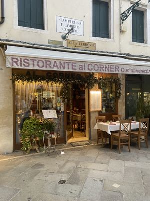   at Al Corner in Venice