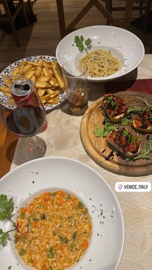   at Al Corner in Venice