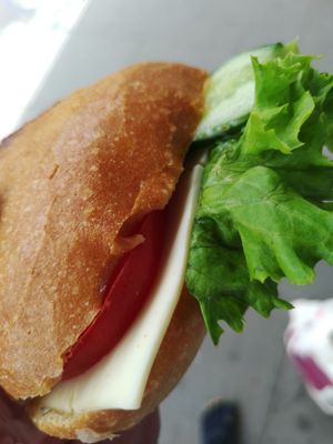 SimplyV Schnittbötchen at Kamps - Bahnhof in Hamburg