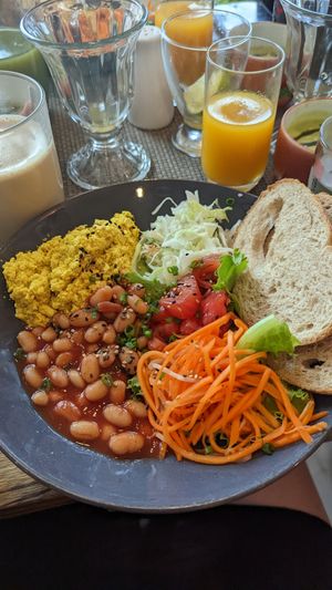  at Matcha Café in Dakar