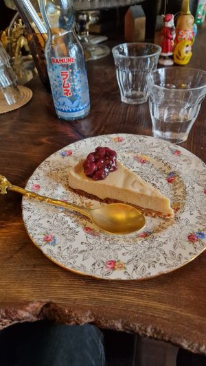 Gateau du jour at Itadakizen Paris in Paris