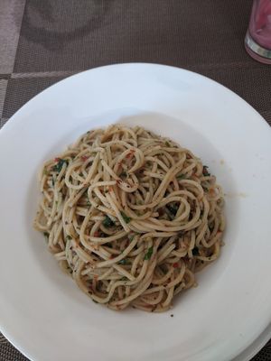 Aglio pasta (vegan) at Cafe Veda in Jaipur
