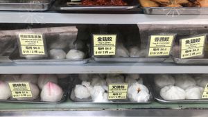 all kinds of bao and dim sum at Po Lin Yuen 寶蓮苑素食 - Sai Ying Pun in Hong Kong Island