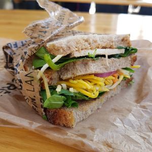 Tofu sandwich at Land & Monkeys - Beaumarchais in Paris