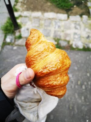 Croissant at Land & Monkeys - Beaumarchais in Paris