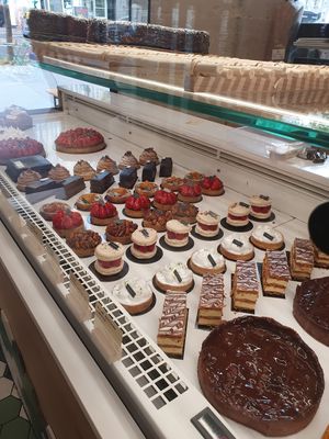Pastry - all vegan at Land & Monkeys - Beaumarchais in Paris