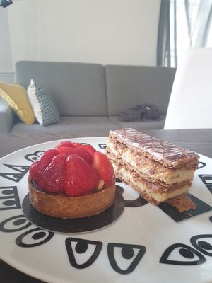 Amazing typical French cakes at Land & Monkeys - Beaumarchais in Paris