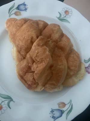 croissant  at Land & Monkeys - Beaumarchais in Paris