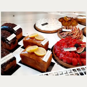 Le rayon pâtisserie un vrai régal at Land & Monkeys - Beaumarchais in Paris