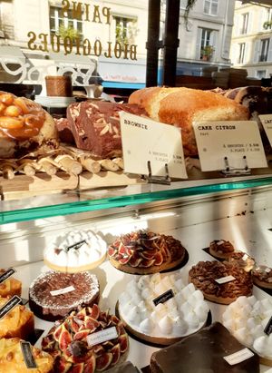 Tarte au citron, aux figues... un plaisir pour les yeux et les papilles at Land & Monkeys - Beaumarchais in Paris