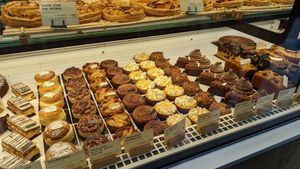  at Land & Monkeys - Beaumarchais in Paris