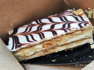 Millefeuilles at Land & Monkeys - Beaumarchais in Paris