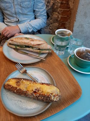  at Land & Monkeys - Beaumarchais in Paris